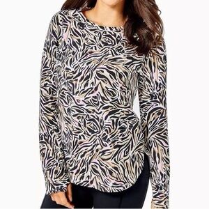 Lilly Pulitzer onyx PULLOVER Luxletic UPF50+ Sweatshirt